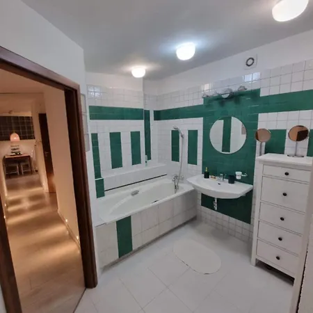 Imperial 110 M2, 4 Rooms, Old Town, 300m Wawel Apartment