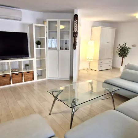 Daire Imperial 110 M2, 4 Rooms, Old Town, 300m Wawel, Free Parking