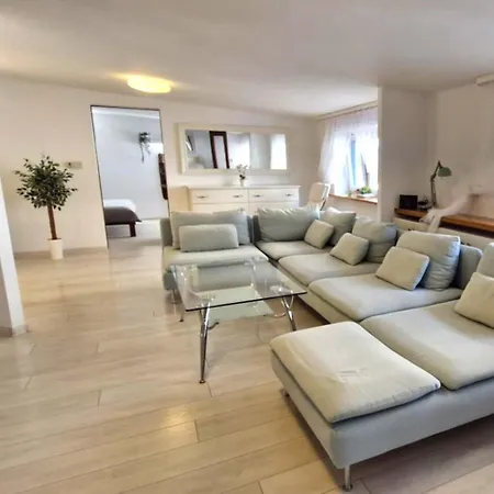Imperial 110 M2, 4 Rooms, Old Town, 300m Wawel *